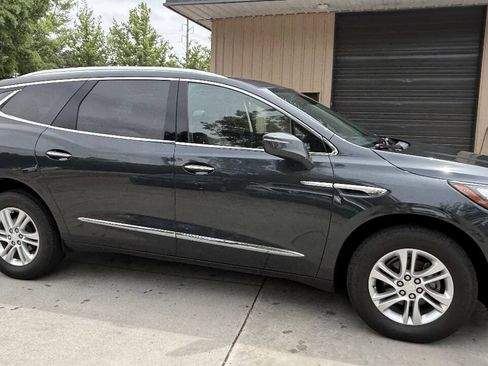 Used 2019 Buick Enclave Essence FWD image 20