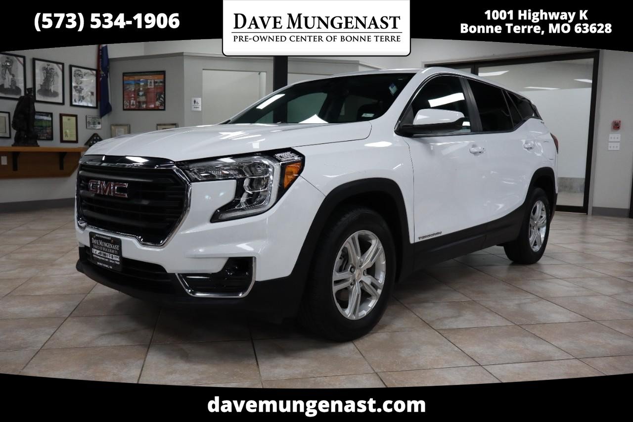 Used 2024 GMC Terrain SLE AWD/4WD image 1