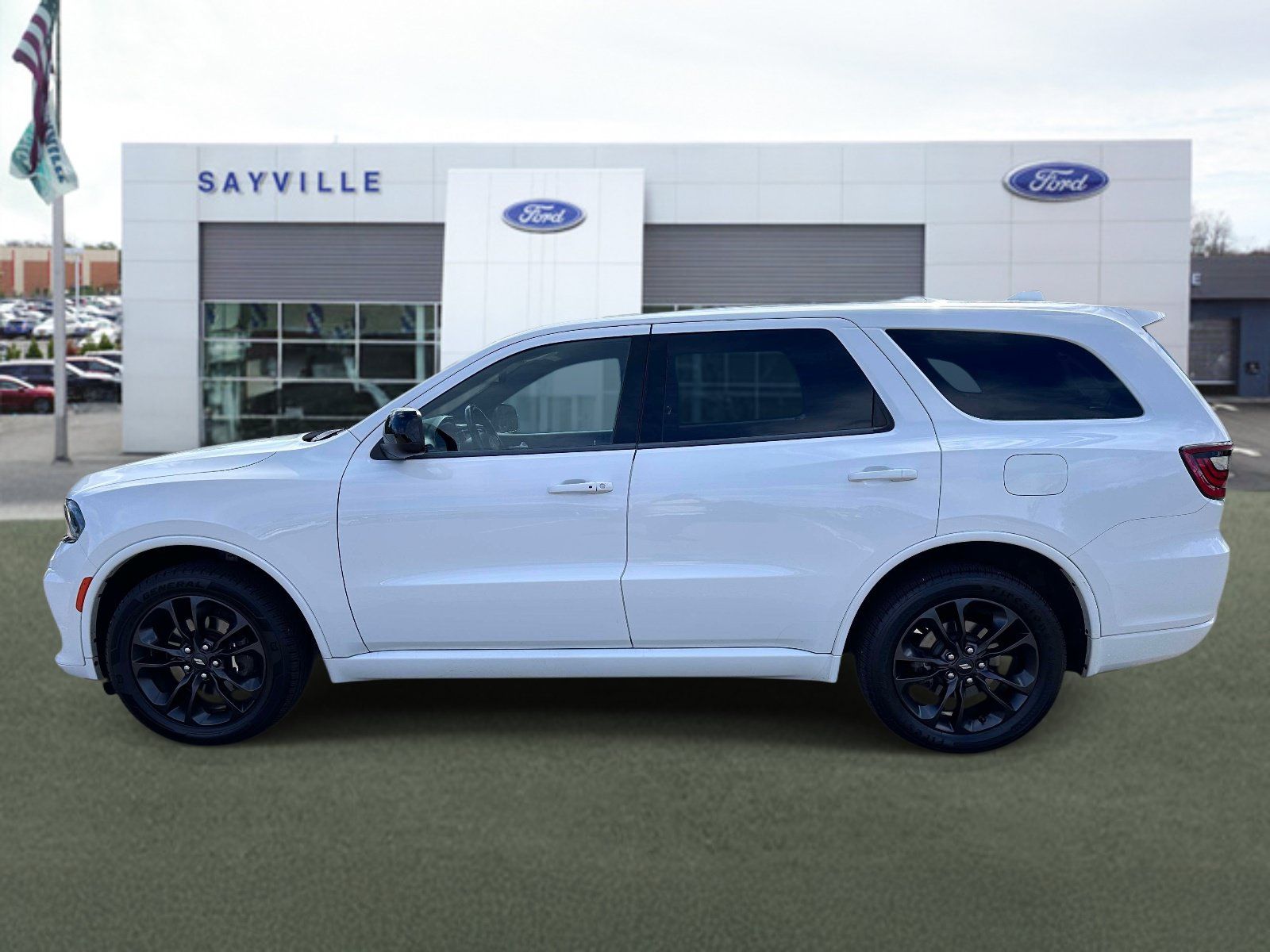 Used 2021 Dodge Durango SXT AWD/4WD image 2