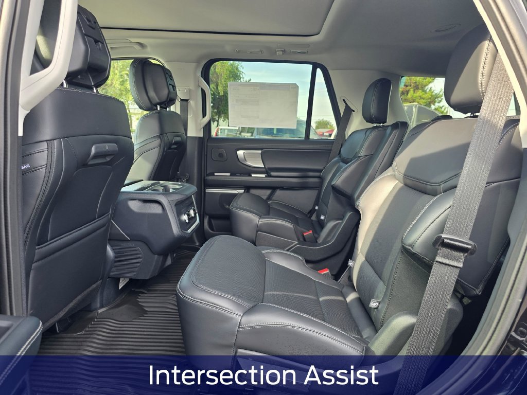 New 2027 Ford Expedition Platinum w/ Driver's Package AWD/4WD image 14