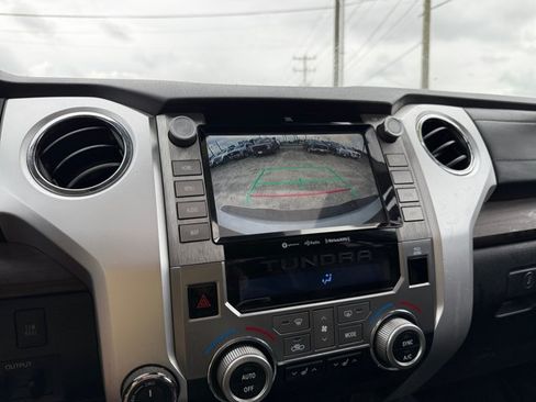 Used 2021 Toyota Tundra Limited w/ Limited Premium Package AWD/4WD image 18