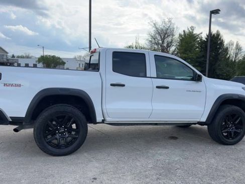 Used 2023 Chevrolet Colorado Trail Boss w/ Advanced Trailering Package AWD/4WD image 9