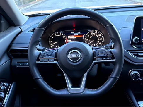 Certified 2023 Nissan Altima 2.5 SR image 15