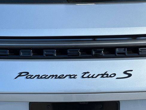 Used 2022 Porsche Panamera Turbo S image 39
