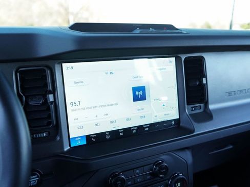 Used 2025 Ford Bronco Big Bend image 20