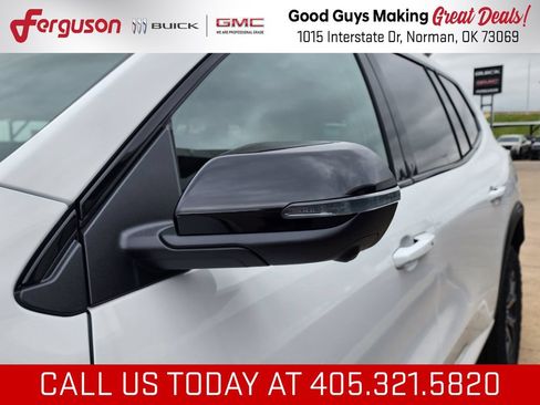 New 2026 GMC Acadia AT4 w/ Luxury Package AWD/4WD image 12