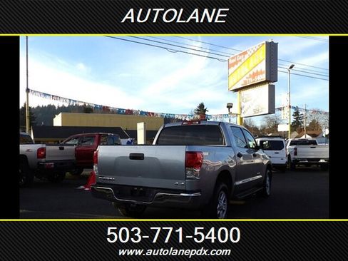 Used 2012 Toyota Tundra 4x4 CrewMax image 5