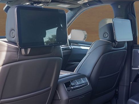 New 2026 Cadillac Escalade Platinum Sport w/ LPO, ONYX Package image 19