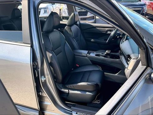 Certified 2025 Nissan Rogue SV w/ SV Premium Package FWD image 26