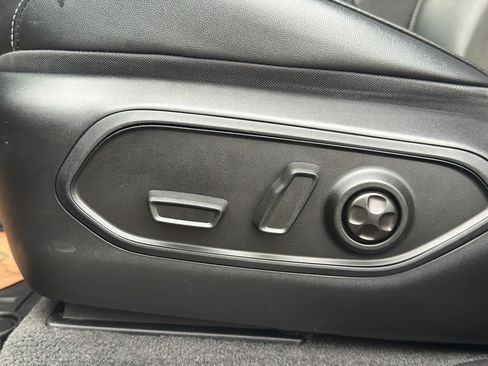 Used 2021 Jeep Grand Cherokee L Laredo AWD/4WD image 15