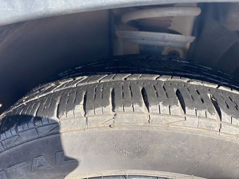 Used 2023 Chevrolet Traverse RS image 10