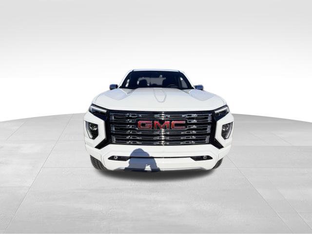 Used 2026 GMC Canyon Denali AWD/4WD image 2