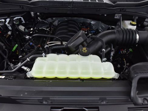 New 2025 Ford F150 XLT w/ Equipment Group 301A Standard image 18