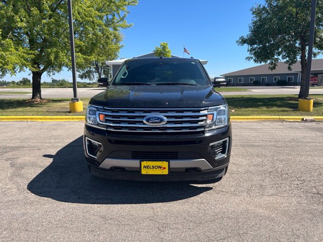 Used 2019 Ford Expedition Limited w/ Equipment Group 301A AWD/4WD image 2