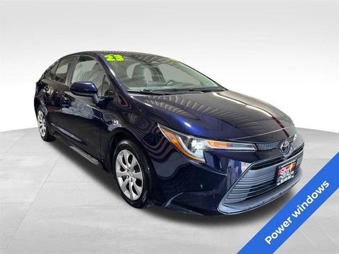 Used 2023 Toyota Corolla LE FWD image 3