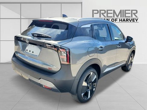 Used 2026 Nissan Kicks SR FWD image 6