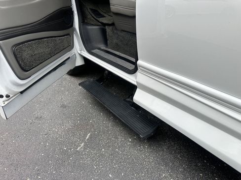 Used 2016 GMC Savana 2500 RWD image 37