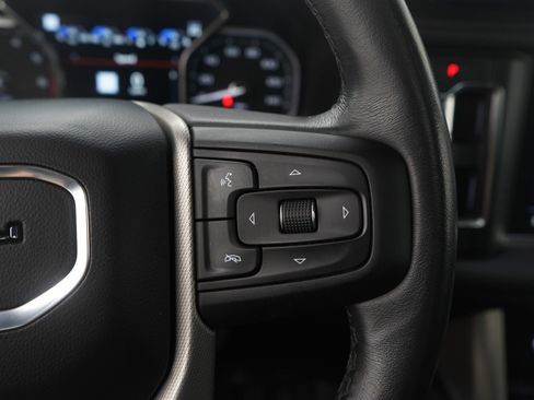 Used 2021 GMC Yukon XL Denali w/ Denali Premium Package image 30