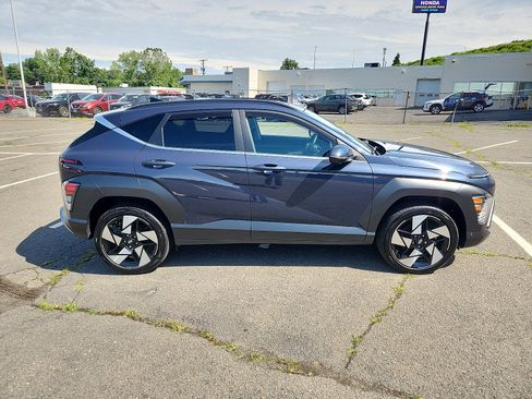 Used 2024 Hyundai Kona Limited AWD/4WD image 7