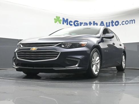 Used 2018 Chevrolet Malibu LT w/ Leather Package FWD image 7