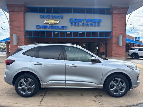 Used 2023 Ford Escape ST-Line w/ Tech Pack #1 image 10