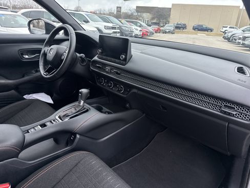 Certified 2024 Honda HR-V Sport image 15