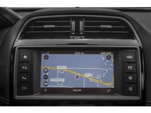 Used 2020 Jaguar F-PACE Premium image 17