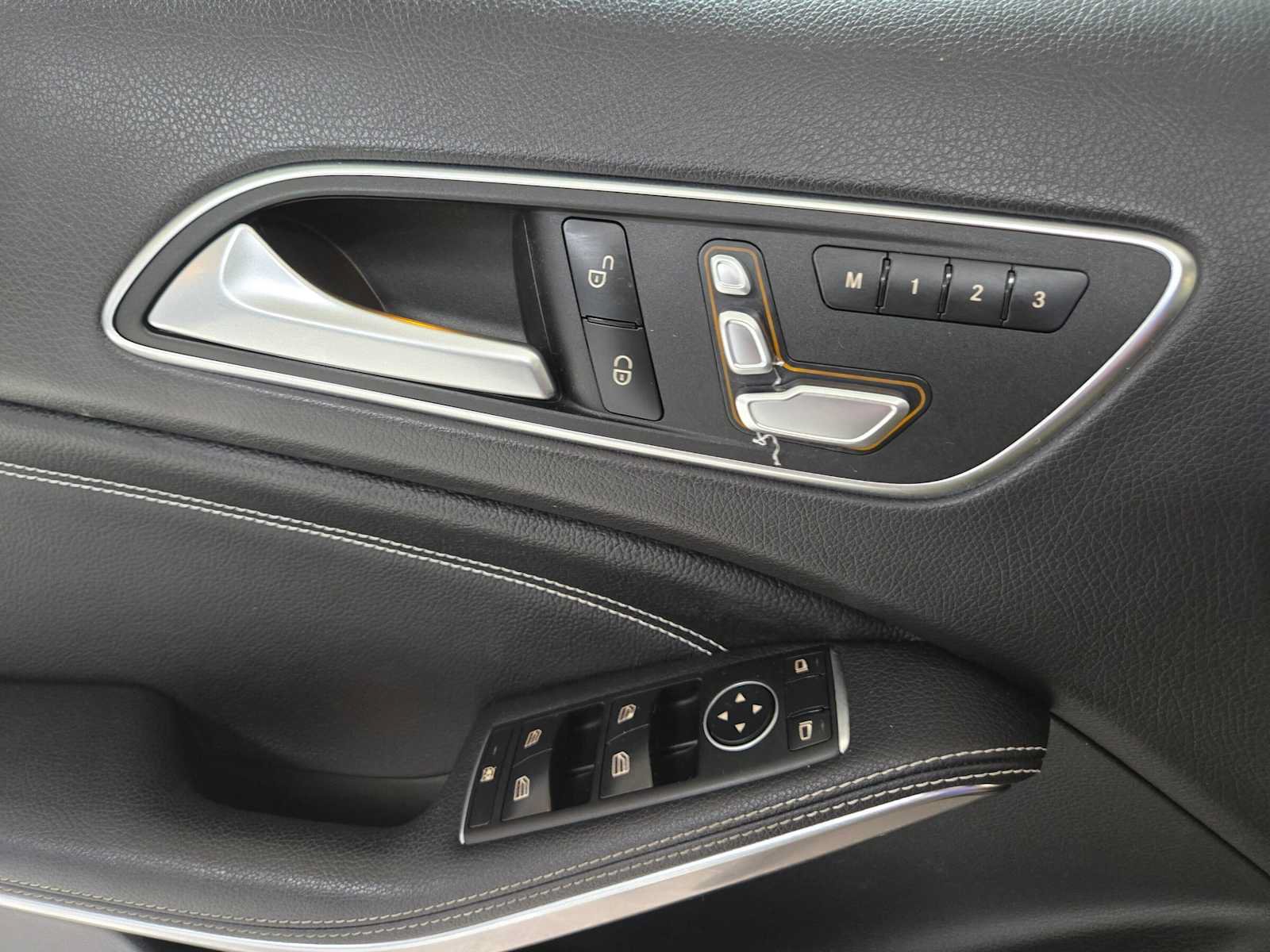 Certified 2020 Mercedes-Benz GLA 250 4MATIC image 22