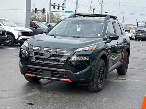 New 2026 Nissan Rogue SV AWD/4WD image 11
