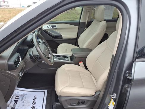 Used 2021 Ford Explorer Platinum w/ Equipment Group 601A image 26