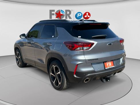 Used 2021 Chevrolet TrailBlazer RS w/ Sun and Liftgate Package FWD image 3