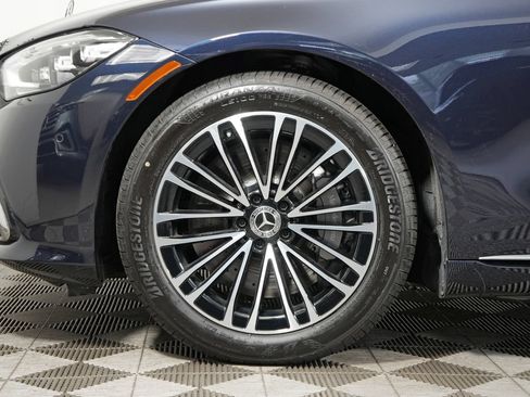 Used 2025 Mercedes-Benz S 580 4MATIC Sedan image 9