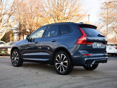 Certified 2025 Volvo XC60 B5 Plus image 5
