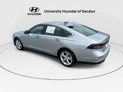 Used 2025 Honda Accord LX image 6