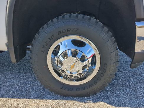 Used 2025 Chevrolet Silverado 3500 LT w/ All Star Edition image 9