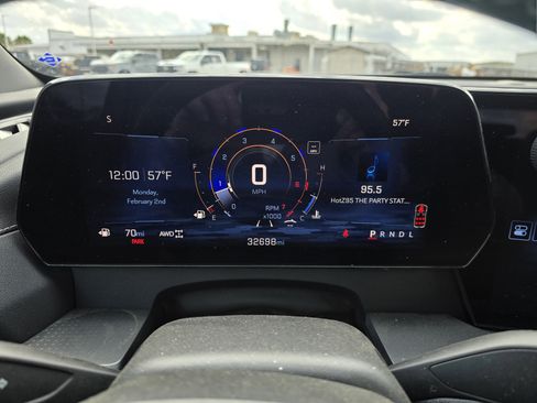 Used 2024 Chevrolet Traverse LS w/ Midnight/Sport Edition image 14