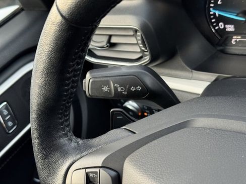 Certified 2020 Ford Explorer XLT w/ Equipment Group 202A image 28