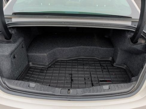 Used 2014 Lincoln MKZ Hybrid w/ Equipment Group 202A Reserve image 19