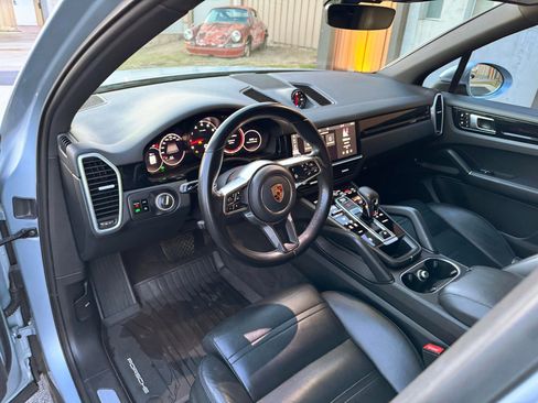 Used 2019 Porsche Cayenne AWD/4WD image 34