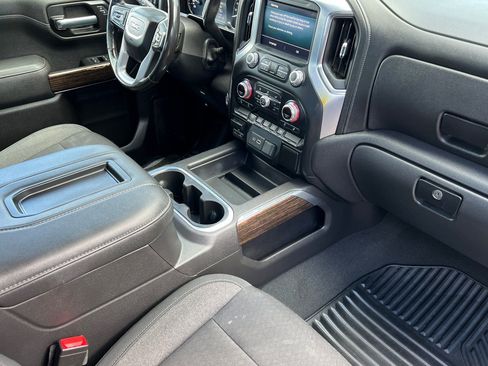 Used 2021 GMC Sierra 1500 Elevation image 17