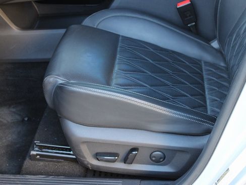 Used 2022 Nissan Rogue Platinum w/ Head-Up Display Package image 15