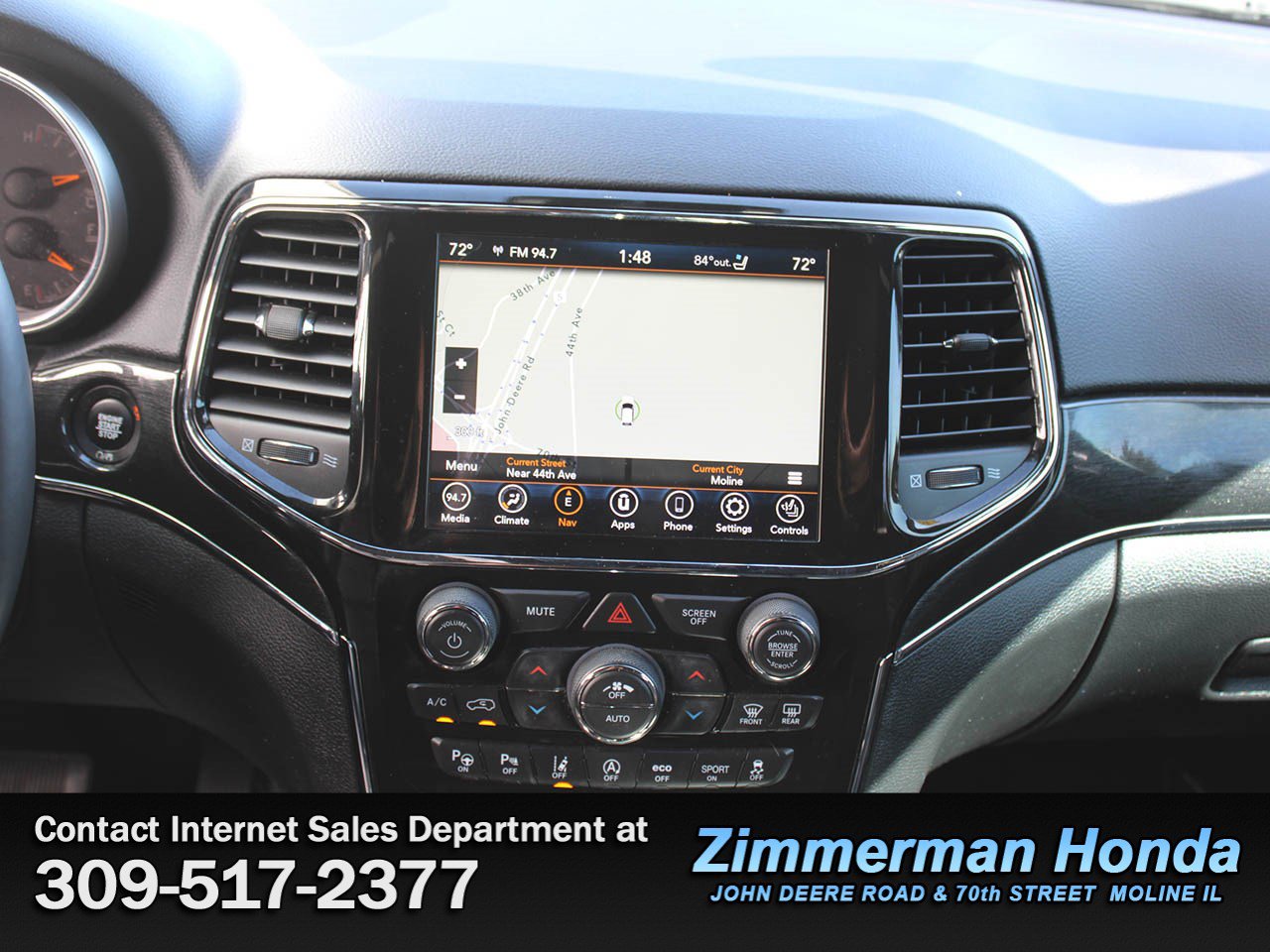 Used 2021 Jeep Grand Cherokee Trailhawk w/ Trailhawk Luxury Group AWD/4WD image 16
