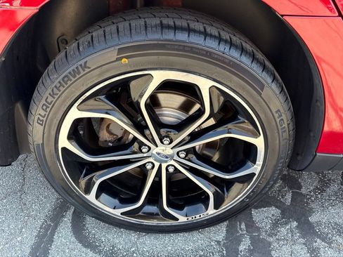 Used 2013 Ford Taurus SHO AWD/4WD image 12