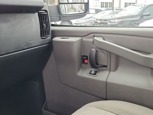 Used 2017 Chevrolet Express 2500 LT w/ LT Preferred Equipment Group image 30