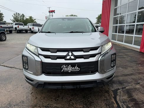 Used 2022 Mitsubishi Outlander Sport ES AWD/4WD image 3