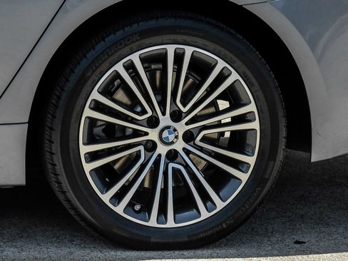 Used 2019 BMW 530i RWD image 54