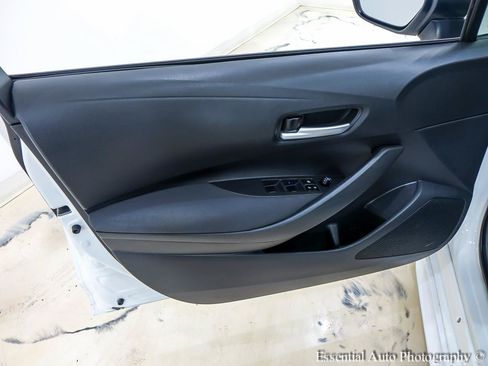 Used 2021 Toyota Corolla LE FWD image 22