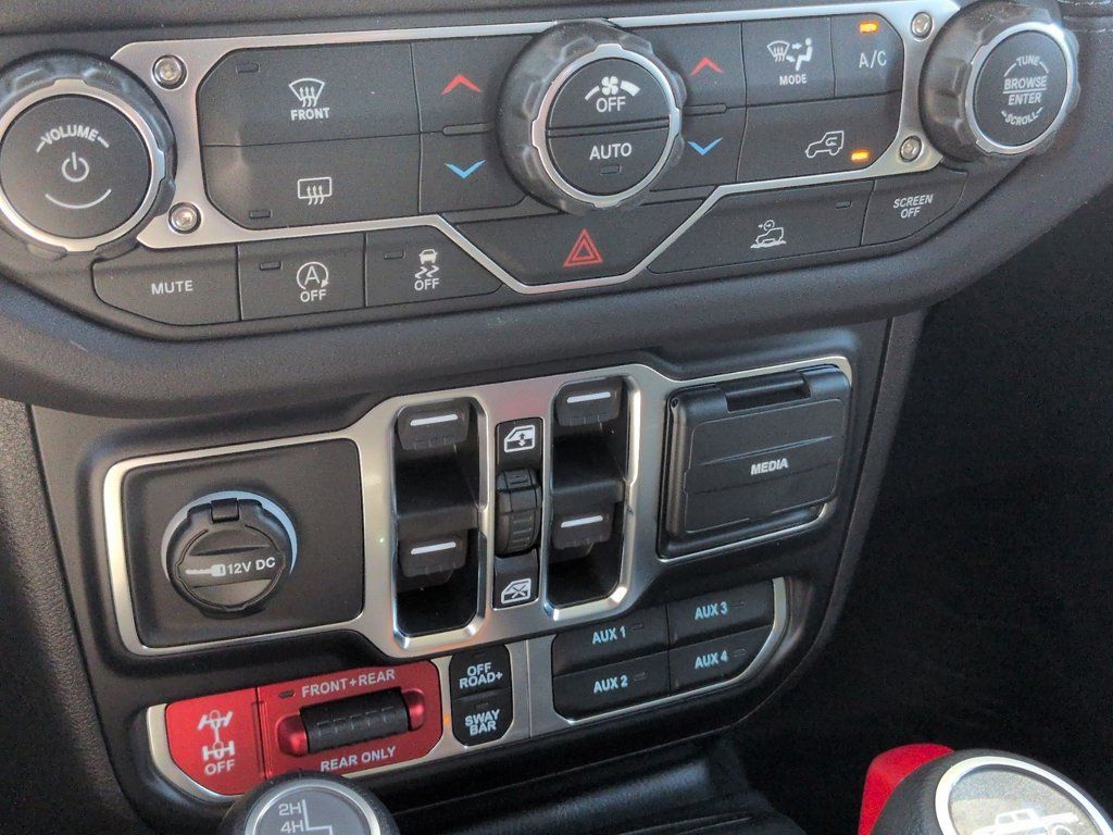 New 2026 Jeep Gladiator Mojave AWD/4WD image 23