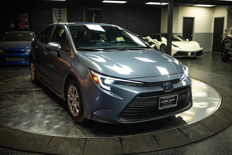 Used 2024 Toyota Corolla LE FWD image 5