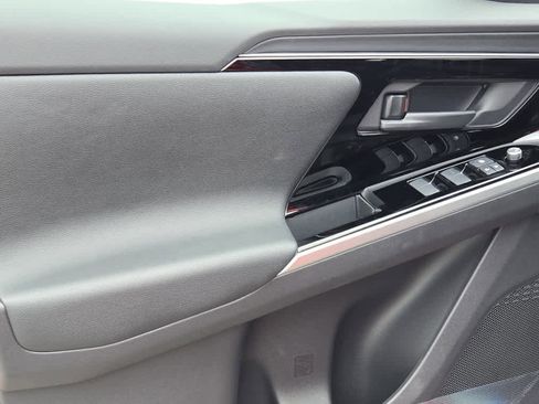 New 2025 Toyota bZ4X Limited image 10